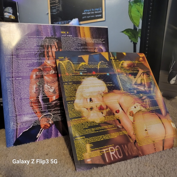 Astroworld Vinyl - Picture 2 of 4